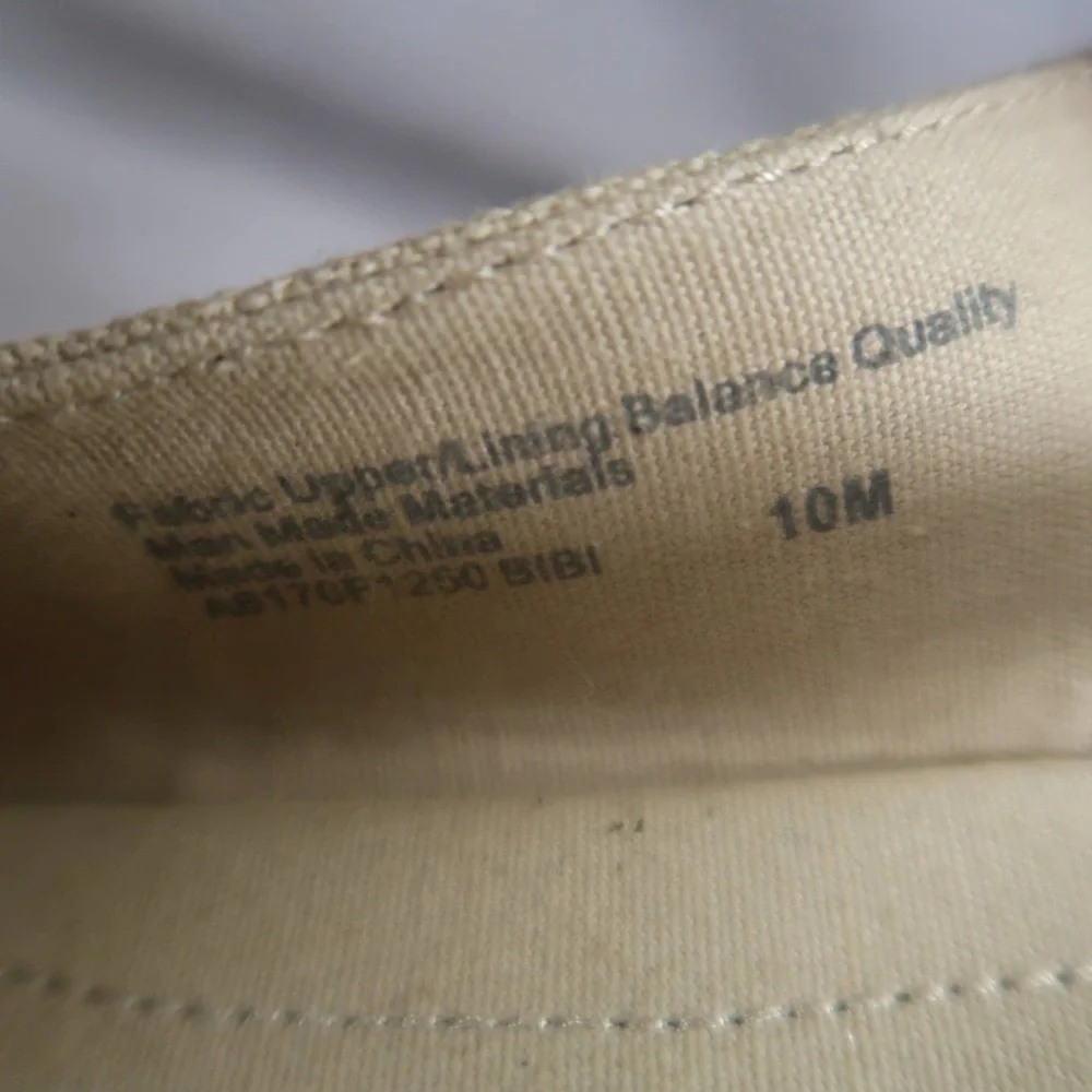 Natralizer. Tan Espadrilles with Floral Detail